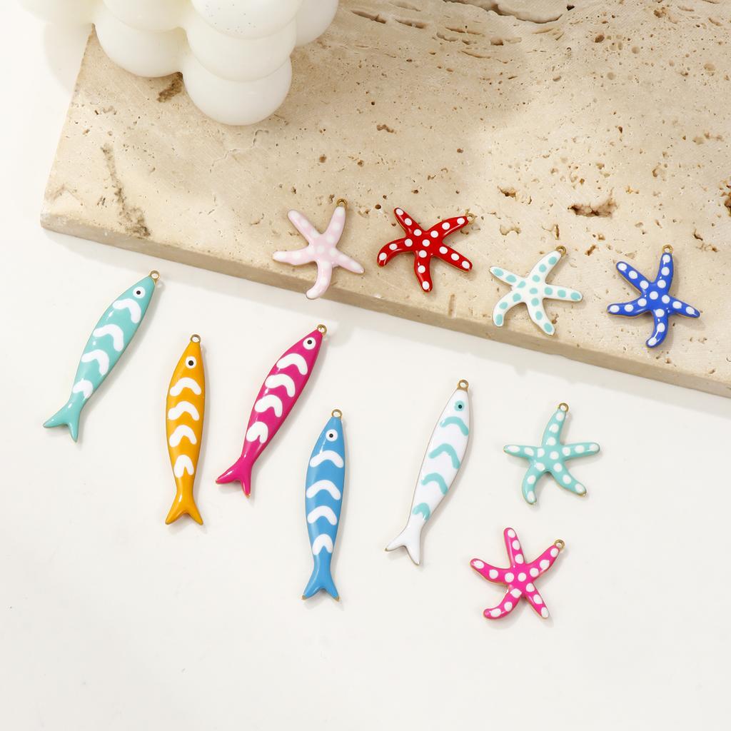 2 Stück 304 Edelstahl Meeres Schmuck Seestern Fisch Anhänger 18 Karat Vergoldet Doppelseitig Emaille Anhänger Für DIY Halsketten Herstellung