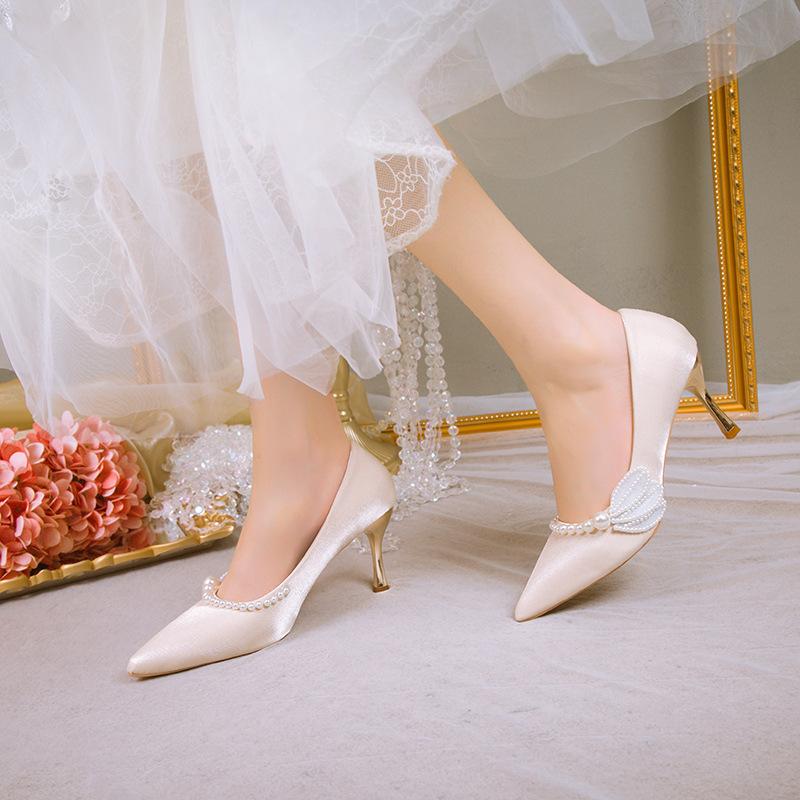 Pearl bridal high heels 2025 new pointed show clothes wedding shoes pregnant women are not tired feet Chinese wedding shoes women