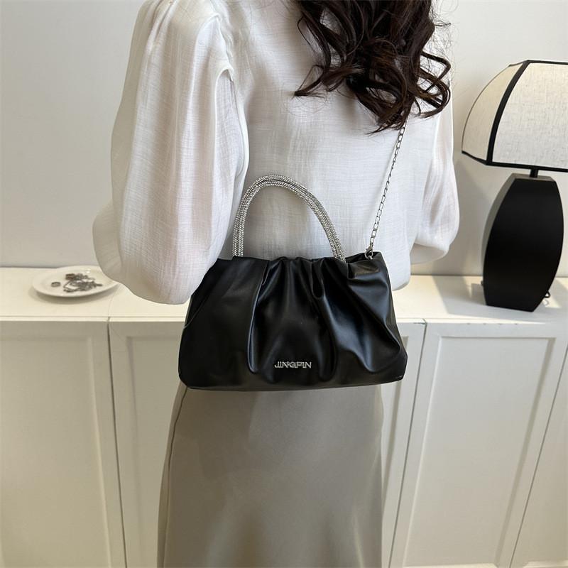 Stylish Minimalist Shoulder Bag For Summer 2023 Trendy Crossbody Design In Chic Colors