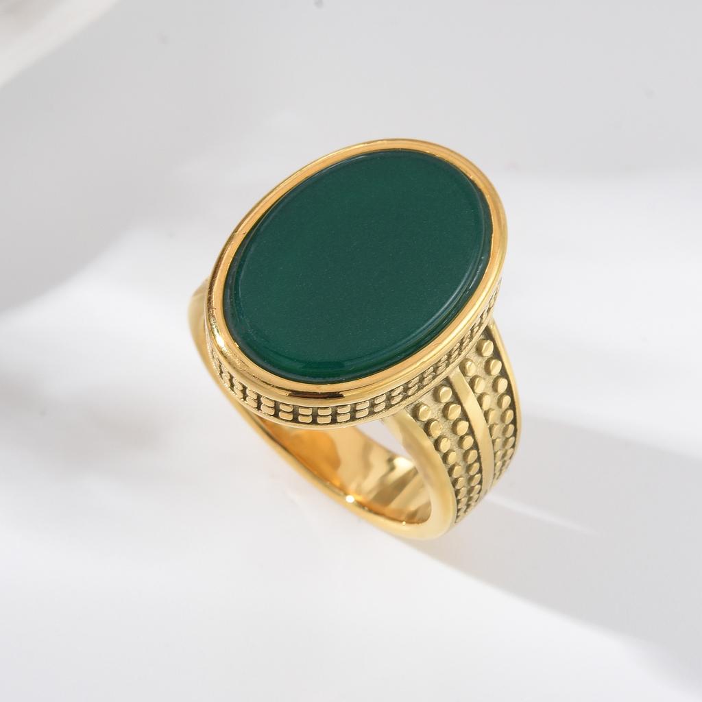 Natural tiger's eye stone rings and trendy black onyx rings are made of 316L stainless steel with 18k gold plating.