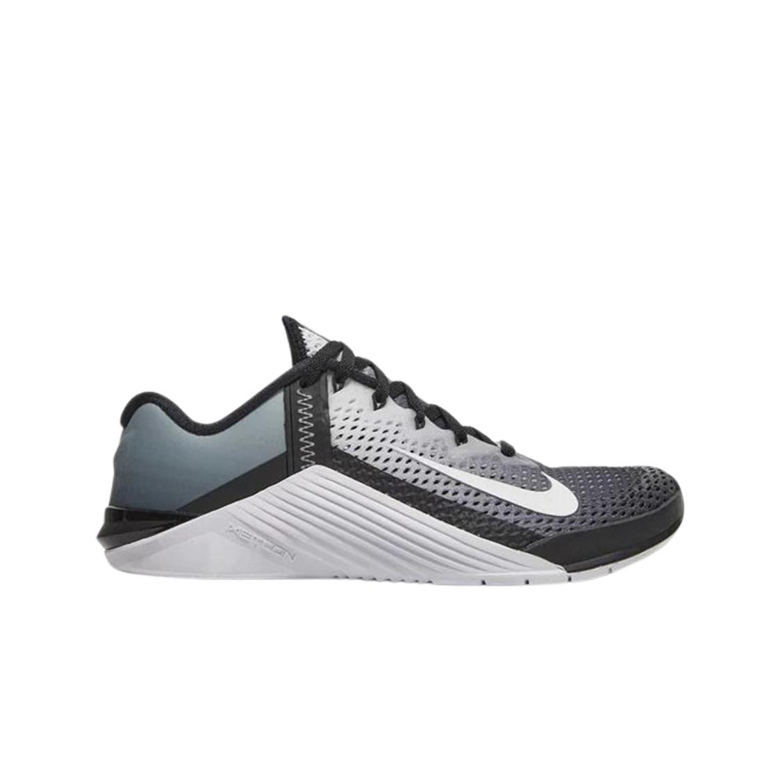 

(в) Nike Metcon 6 Черный Белый 235