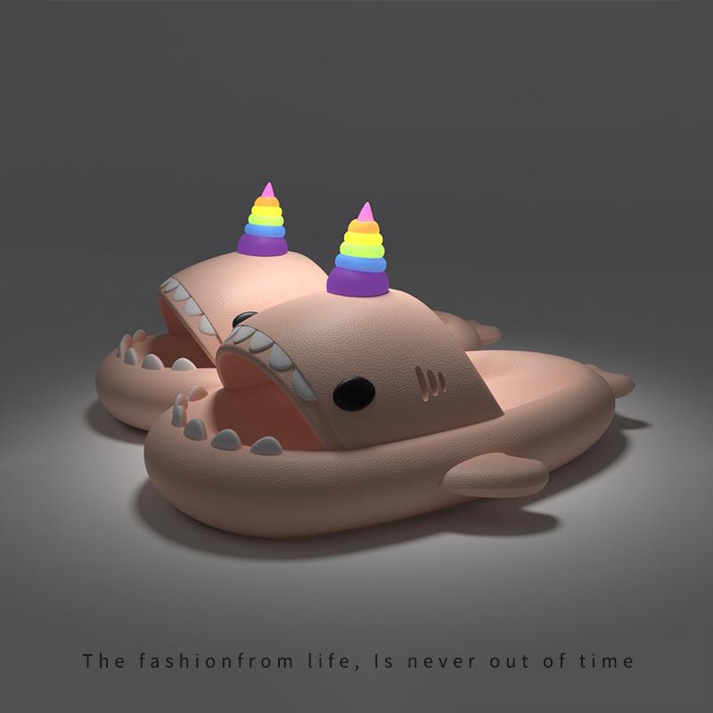 

Жіночі літні тапочки з акулою-єдинорогом, що світяться - товста підошва, антибактеріальний матеріал EVA, зручні для пари 42/43 рожевий