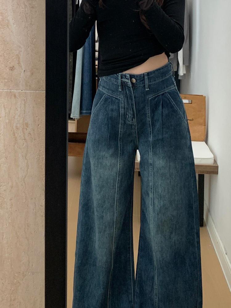 2025 New Plus-Size Velvet Wide-Leg Jeans for Women - Autumn/Winter Slimming Loose Fit