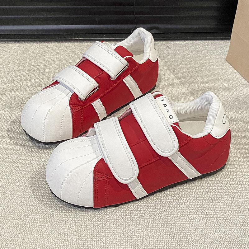Red retro Velcro non-slip lightweight board shoes 2025 new autumn versatile thick-soled Forrest training shoes women