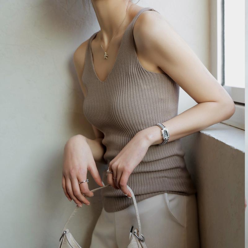 

Черная вязаная майка без рукавов с V-образным вырезом - Свободный летний крой One Size, Suitable for 70-135 kg