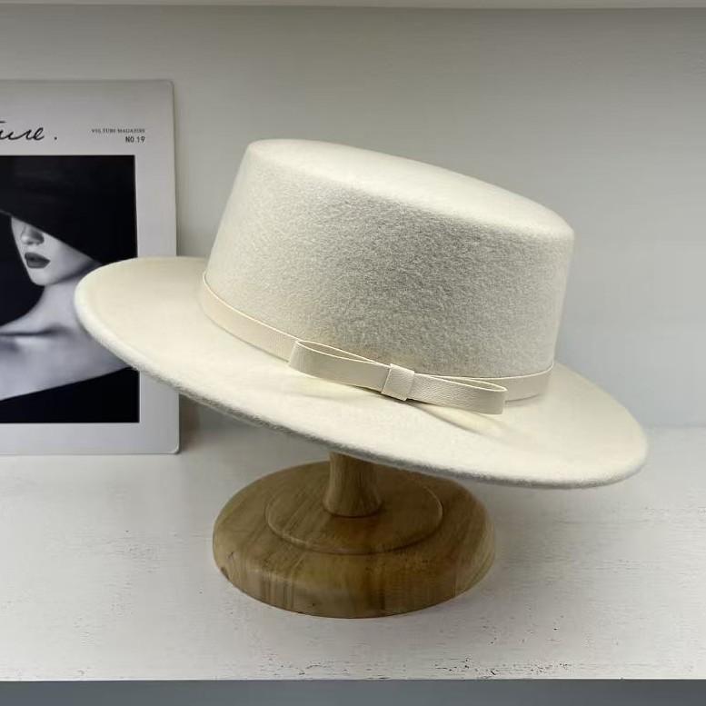 European, American and British Fashion Autumn and Winter Hats Women's Versatile Australian Wool Leather Top Hat French Wide Edge Belt Flat Top Hat