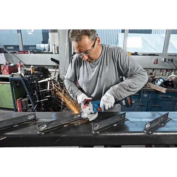 Bosch Professional GWX 18V-15 C Angle Grinder + 2 ProCORE 5.5Ah Batteries + GAL 1880 CV Charger + L-Boxx - 06019H6402