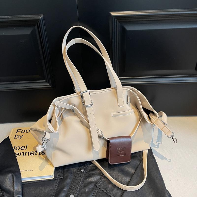 

Замшевая сумка женская большой вместимости 2025 новая осенне-зимняя ретро сумка-мессенджер высокого класса на одно плечо для поездок на работу хаки