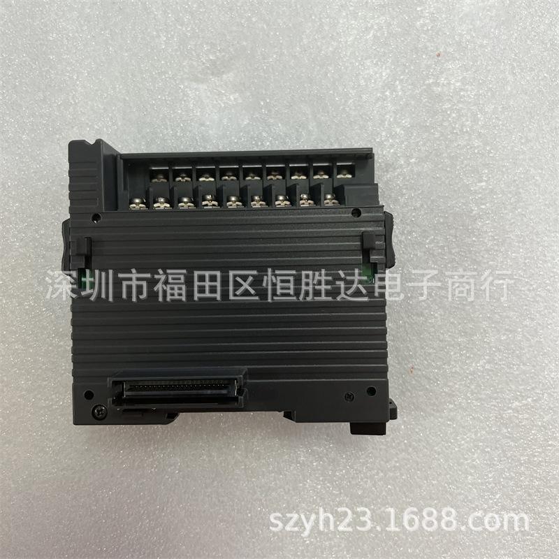 Keyence Models: KV-DA40V, KV-SAD04, KV-SDA04, KV-AD40V, KV-AM40V, KV-DA40