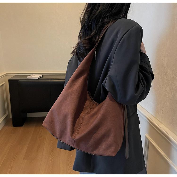 Large Capacity Retro Underarm Bag Women s Suede Commuter Shoulder Fashionable Casual Tote 32x11x21