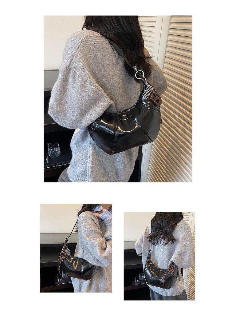 Autumn/Winter 2025 Minimalist Large Capacity Shoulder Bag - Casual Crossbody Dumpling Design