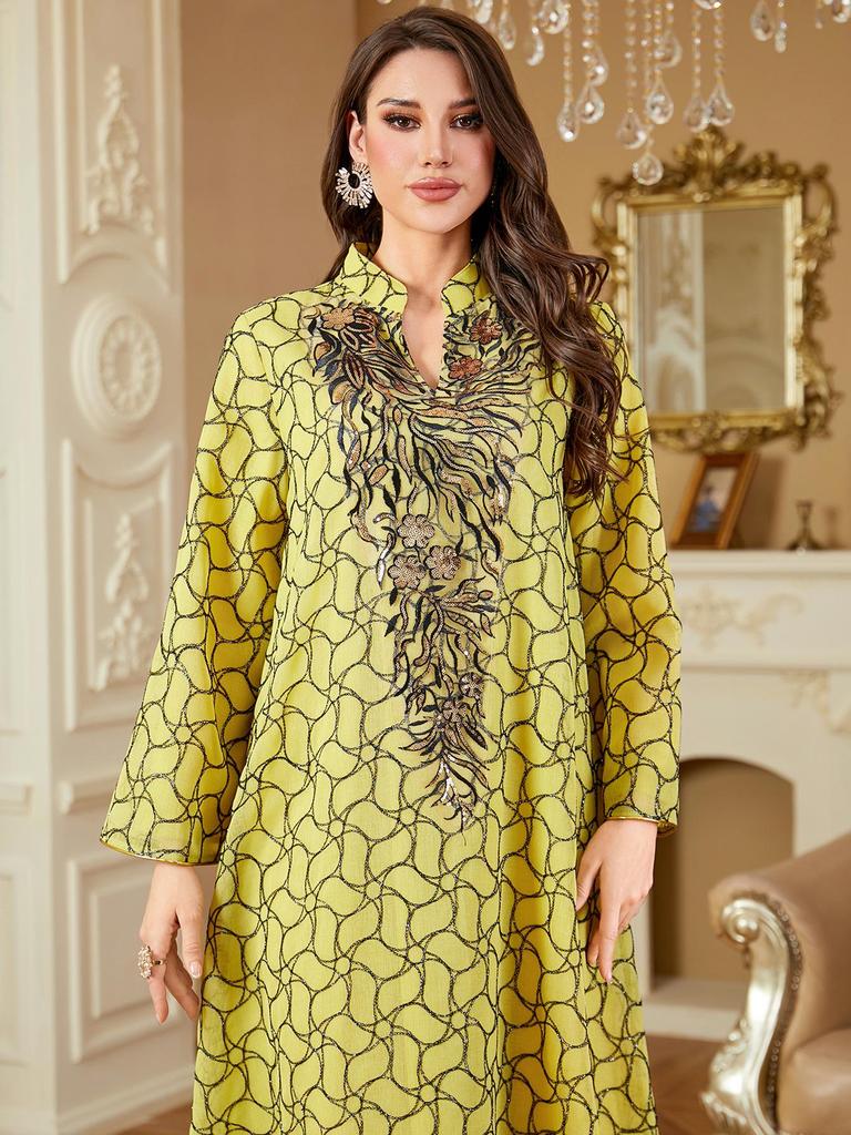 Middle Eastern & Western Women's Embroidered Muslim Dress – Long-Sleeve Arabic Robe
