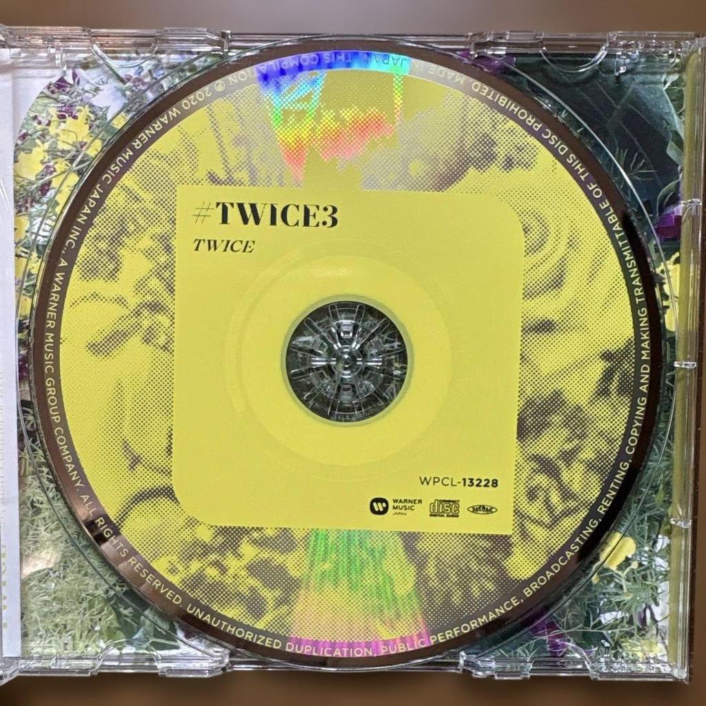 [USED] TWICE3