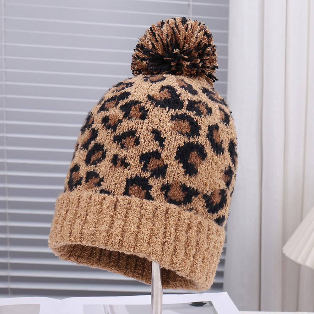 Fashion new hot-selling leopard print knitted wool hat outdoor travel out windproof cover warm hat