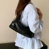 IELGY Soft Leather One-Shoulder Underarm Bag Spring Summer Simple All-Match Commuter Cross-Body Dumpling Bag