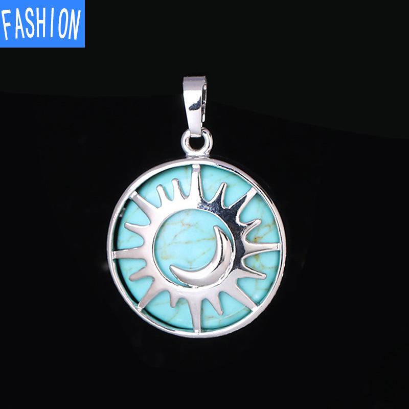 Pandantiv cu cristale naturale în stil național