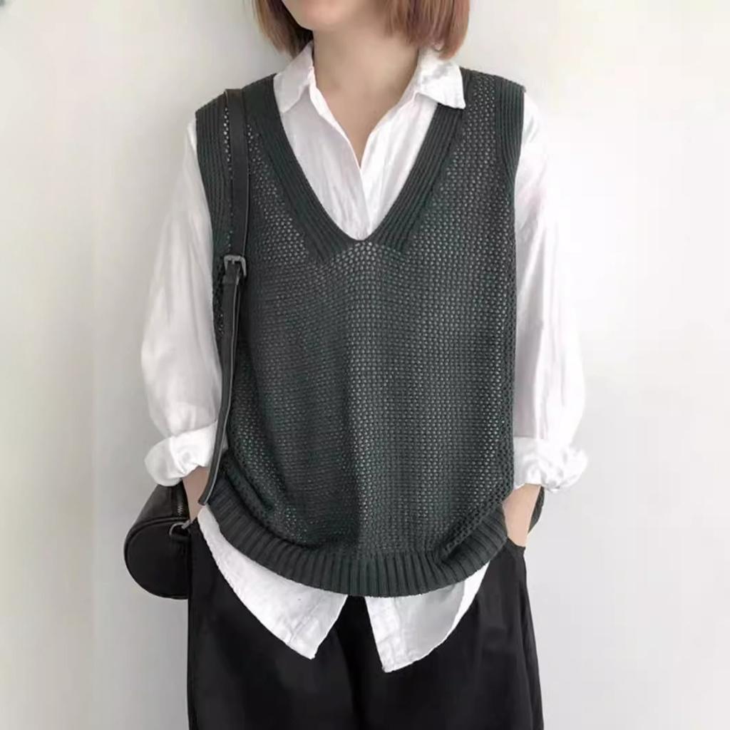 Retro Solid Color V-neck Knitted Vest Women's Spring and Autumn Literature and Art Loose All-match Sweater Vest Waistcoat Women