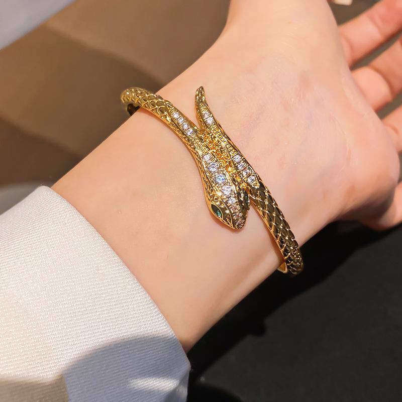 European and American Simple and Versatile Niche Snake-shaped Bracelet, Versatile Design Bracelet, Jewelry