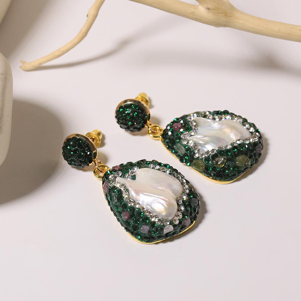 Natural Baroque Pearl Inlaid Zircon Green Earrings for Women Luxury Vintage Fashion Jewelry Stud Earrings GE1602