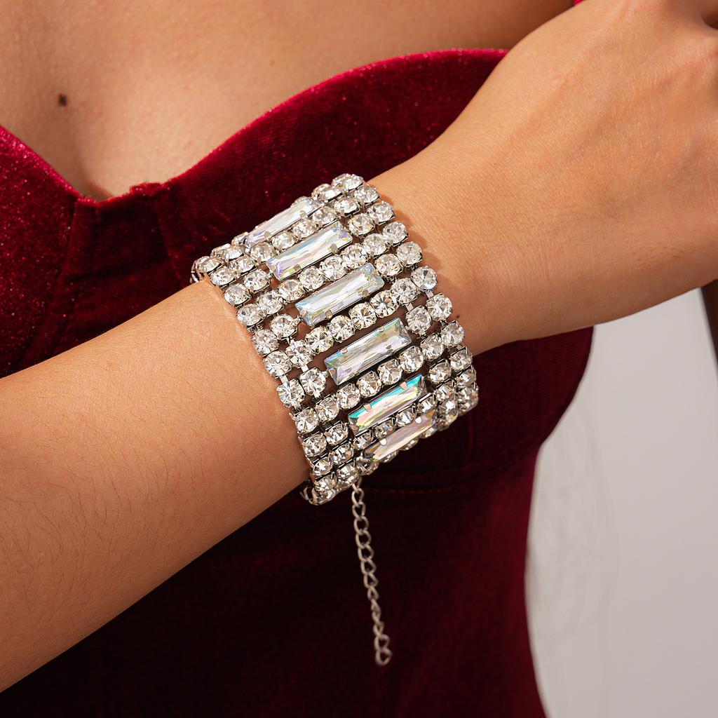 Wind-set diamond rectangular round splicing bracelet exquisite jewelry