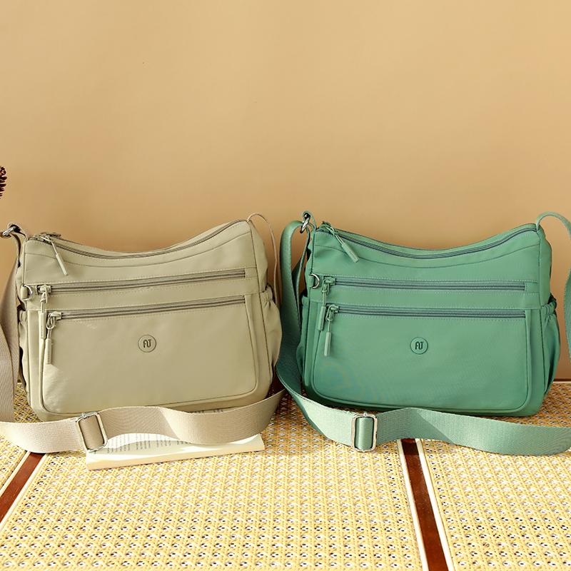 Dámská taška Vícekomorová Cestovní Venkovní Taška přes rameno Crossbody taška