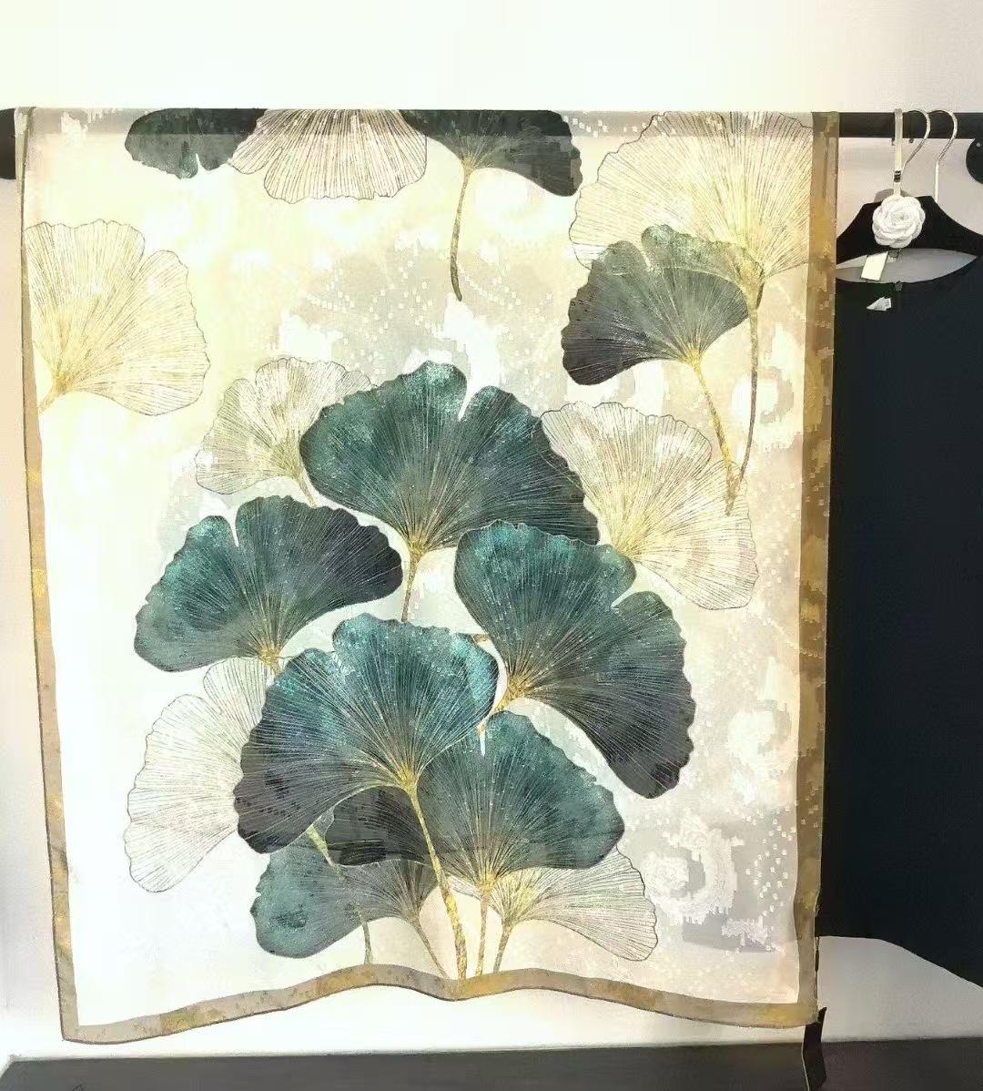 

Xiangyun Срезанные цветы 180 * 90 Летняя солнцезащитная шаль Женский высококачественный шелковый шарф Ретро китайский стиль Шарф с фениксом Женский 180*90