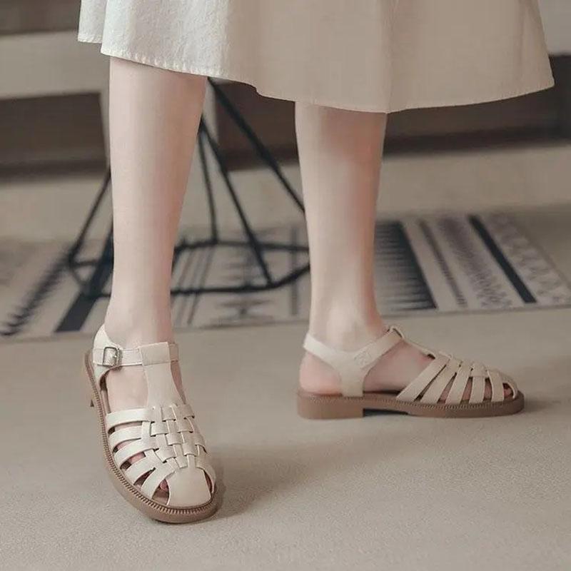 Damesandaler Sommer Flate Sko Rund Tå Hul Strikkede Damesko Med En Linje Spenne Komfortable Tykke Hæler Temperamentsandaler