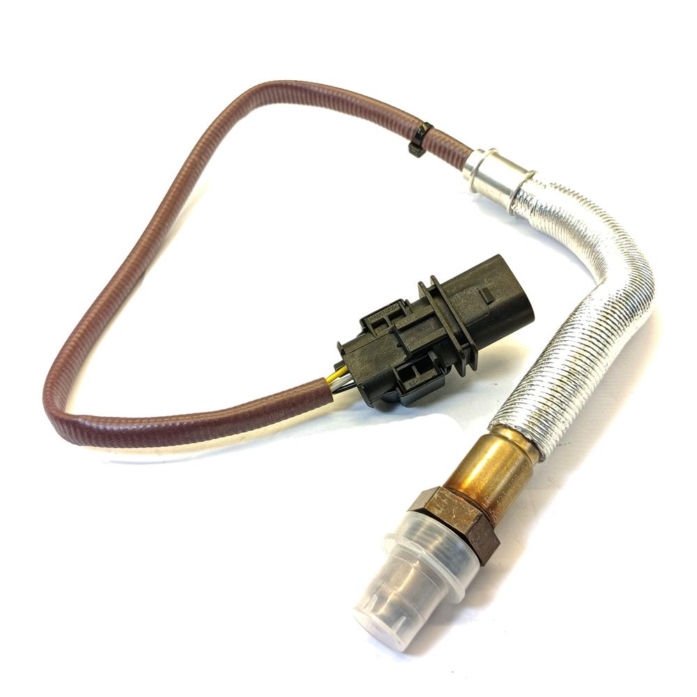 

Датчик кислорода Подходит для:Бенц C200 C180 C250 C300 E200 E300 E350 GLC350 GLC250 GLC300 OE:000 542 3100 чёрный