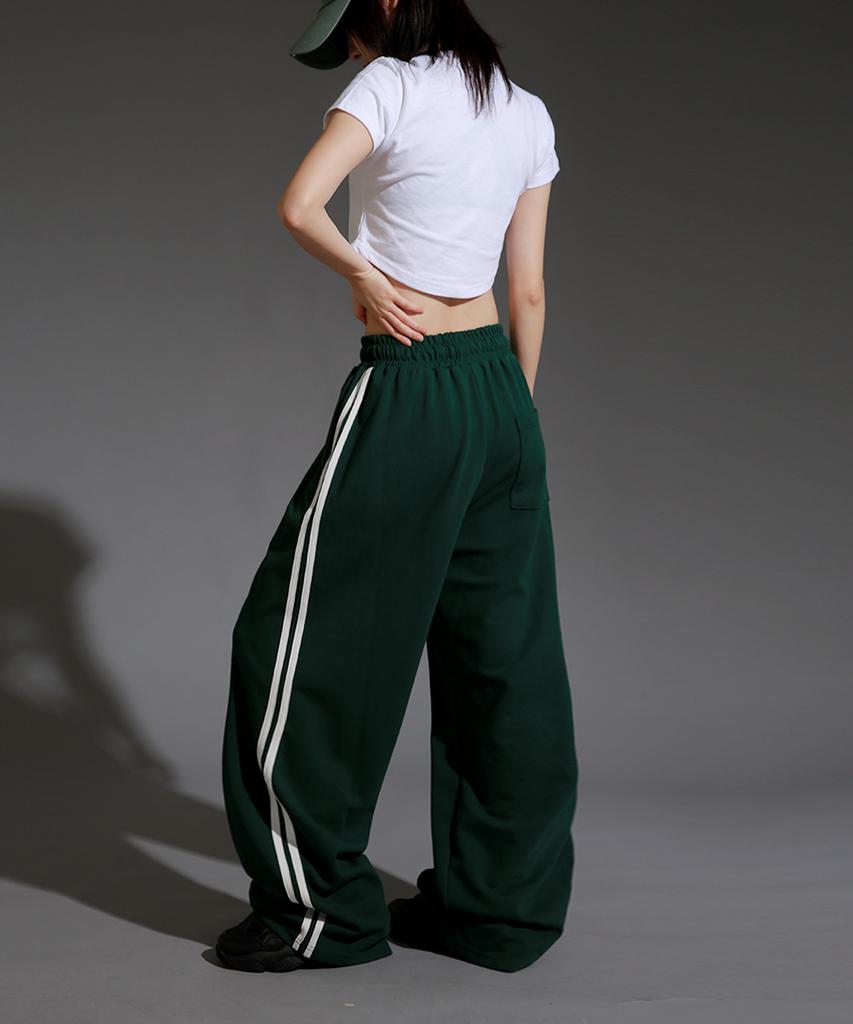 LIKE THE MOST Two-Taping Pintuck Wide Training Pants [Green]
