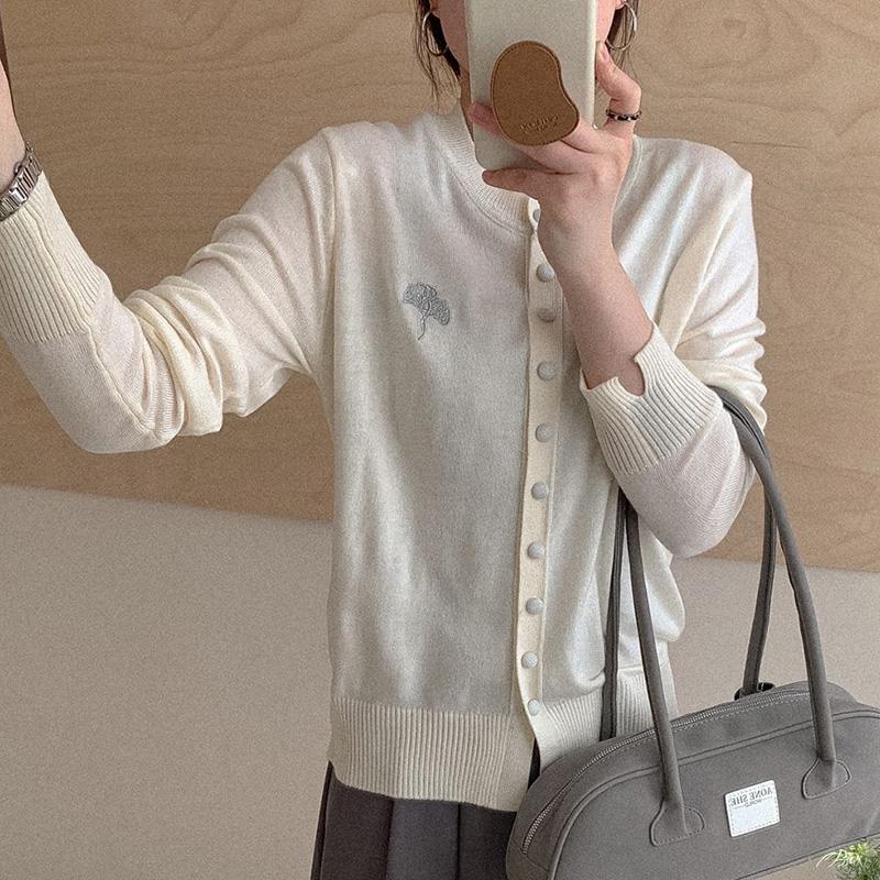 Γυναικεία Ελαφριά Ζακέτα 50% Μαλλί 50% Μετάξι Μουριάς - Ευέλικτα Πλεκτά 4 Εποχών για Άνεση & Στυλ Όλο τον Χρόνο