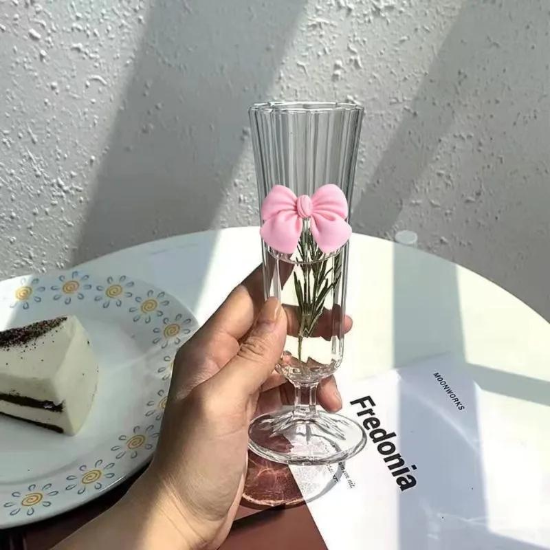 Pink Bow Shaped Tall Glasses Glass Horns Champagne Fruit Wine Glasses, Fruit Juice , Coffee Cups, High Aesthetic Value