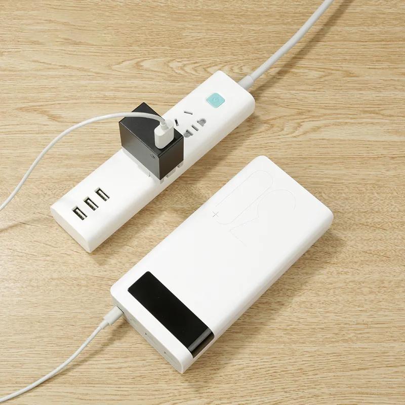 30000 mAh large capacity mobile power bank suitable for Huawei iPhone fast charging universal power bank