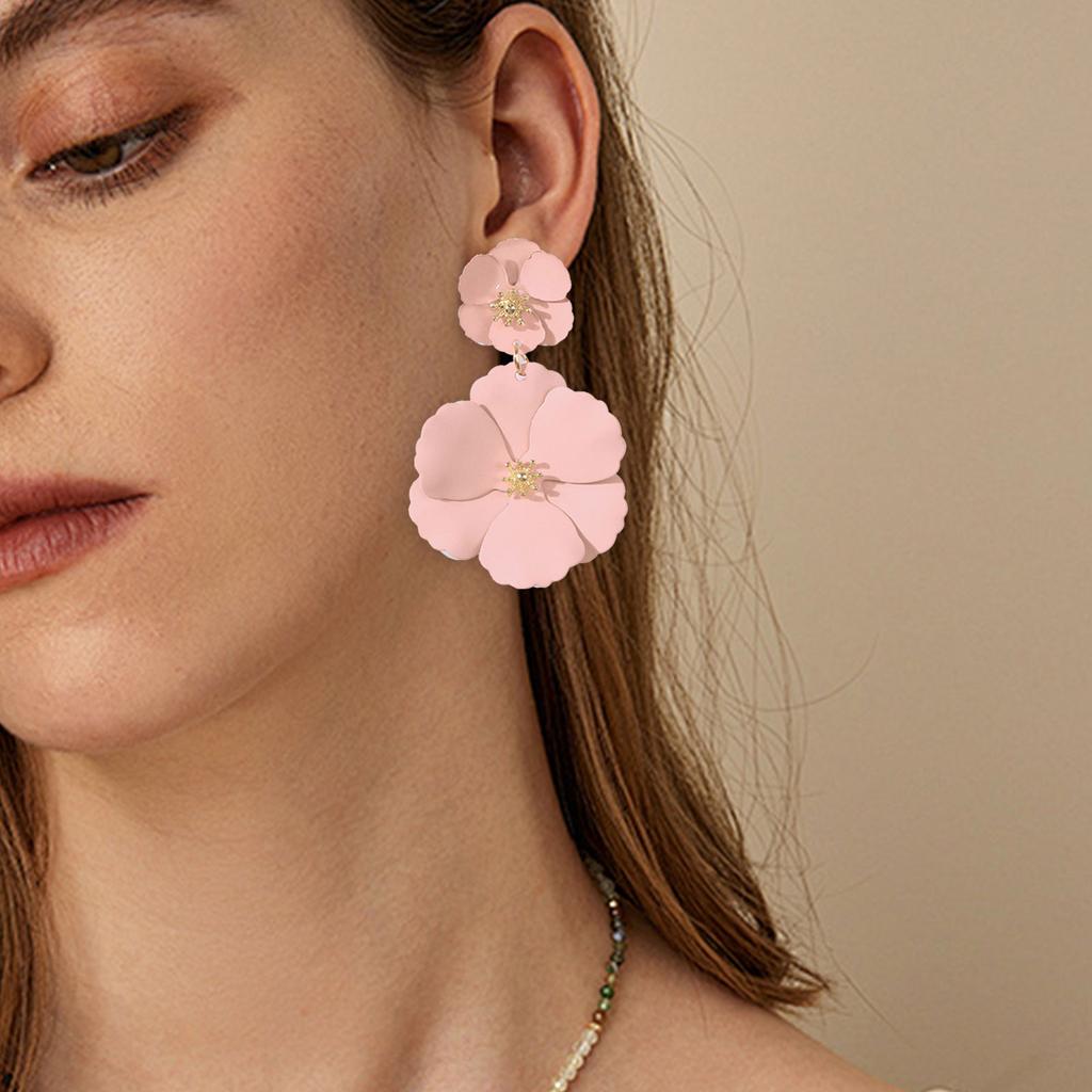 Unique Flower Studs Earrings Fashionable Colorful Dangle Statement Earrings Iron Texture Suitable for Youthful Women