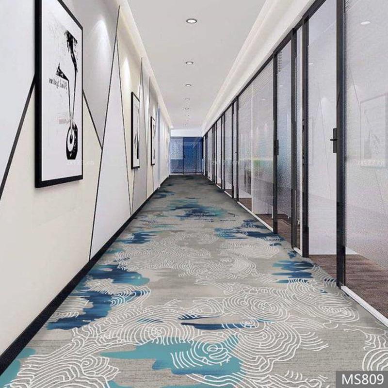 Gruby dywan ognioodporny do hoteli i klubów