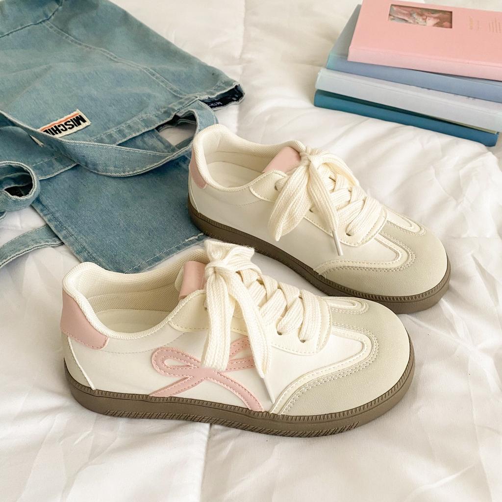 Sweet little white shoes women's spring and summer new versatile niche design lightweight student board shoes