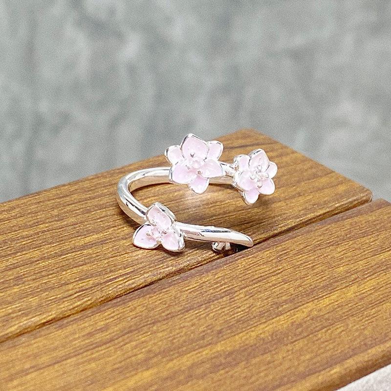 Cremefarbener Süßer Mädchenstil Emaille Tropföl Blume Offener Ring Exquisiter Nischen Hoher Sinn Ausländischer Schöner Ring