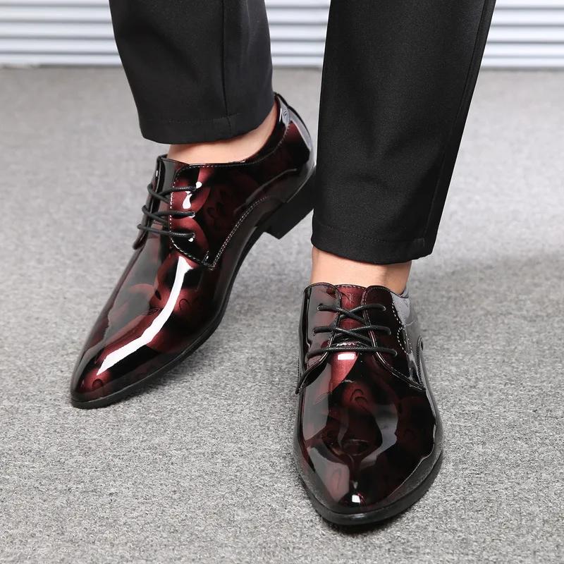 Men Oxford Shoes Retro Floral Pattern Men Dress Shoes Fashion Lace-Up Flats High Quality Business Men Party Wedding Shoes