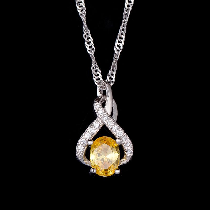 High-end Olive Green Heart Pendant Necklace Female Luxury Clavicle Chain 925 Silver Necklace Lady Temperament Delicate Gift