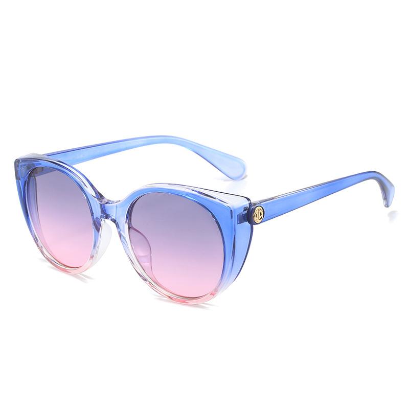 Large Frame Cat Eye Sunglasses, Personalized Colorful Contrasting Glasses, Women With The Same Sunglasses