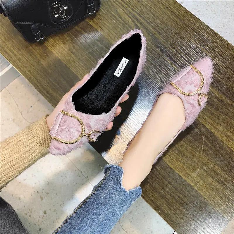 Fashion Diamond Bride Pointed Toe Woman Flats Slip-on Low Heel Elegant Red Cheap Liquidation Sale Quick Delivery Young Shoes for Women