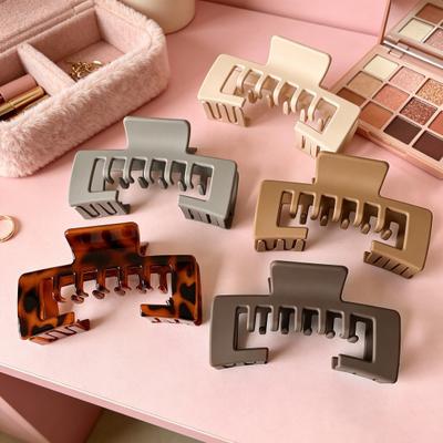 Baseball Cap Hair Claw Large Size Strong Holding Non-Slip Hollow Tooth Design Hair Clip Women Hair Accessory
