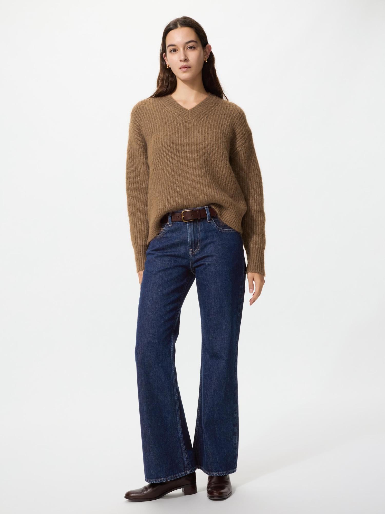 

Джинсы Uniqlo Japan с длинным клешем от колена 68 BLUE/36