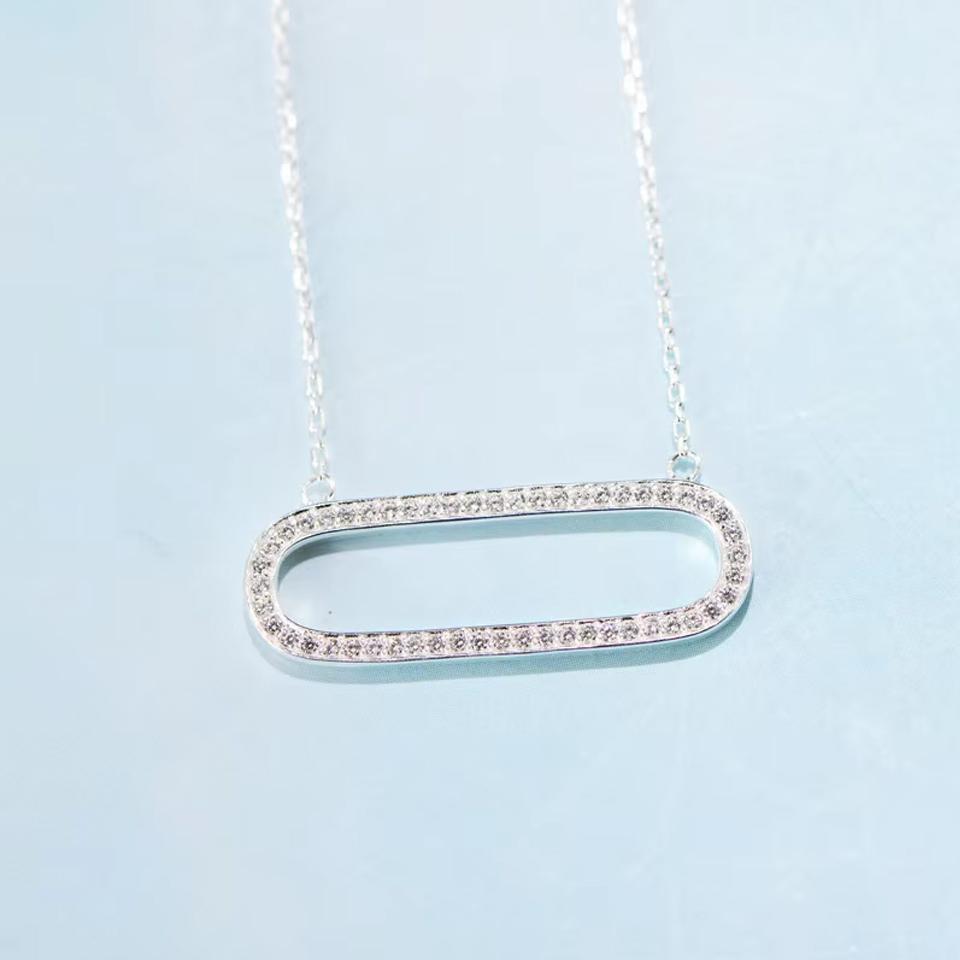 

Креативна скріпка Двосторонній квадратний кулон Кольє для жінок Одинарний циркон Подвійна шпилька Геометричні кольє Подарунки з циркону