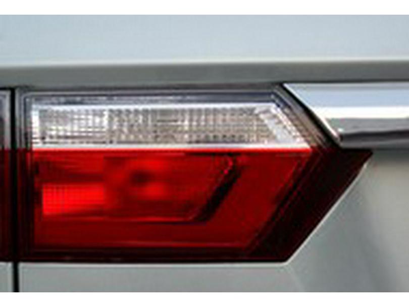 Compatible with Dongfeng Fengguang S560 Rear Taillight Assembly: Brake and Driving Lights