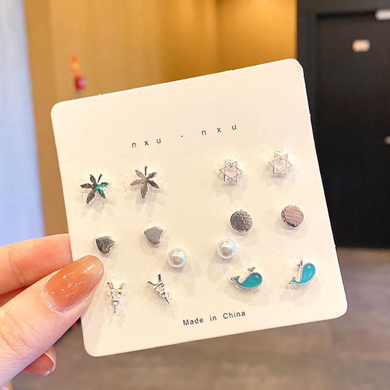 Women's High-End Plain Hoop Earrings: Light Luxury Ear Drops & Studs, Niche Design for Autumn/Winter.