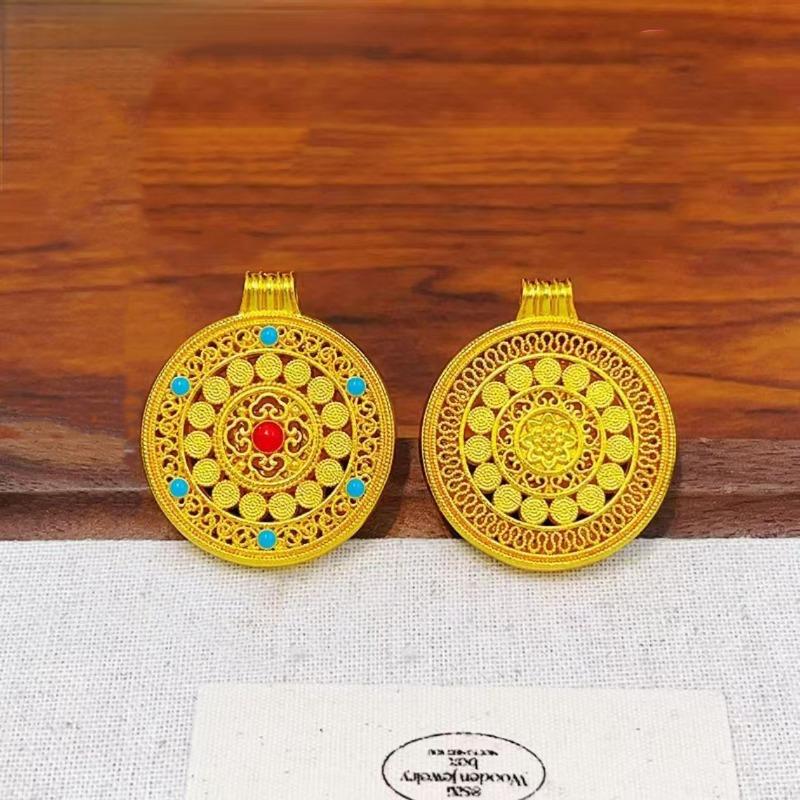 Antique Gold Craftsm Hollow Out Colorful Flower Necklace Enamel Eight Treasures Compass Pendant Sweater Chain Banquet Jewelry