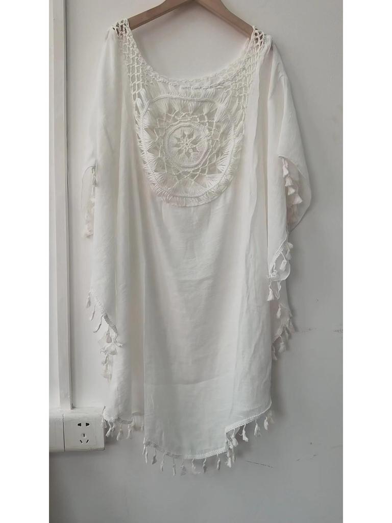 2021 Plus Size Off-Shoulder Tassel Cutout Beach Cover-up