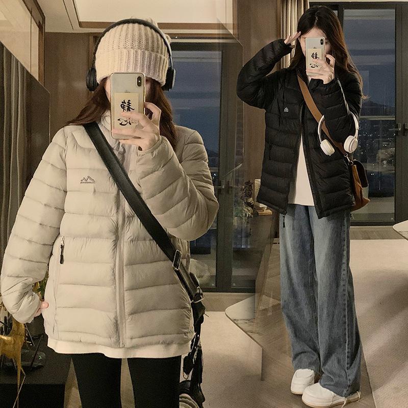 Retro Light and Thin Hooded Down Cotton-padded Jacket for Women's Winter 2025 New Small Man Padded Cotton-padded Jacket