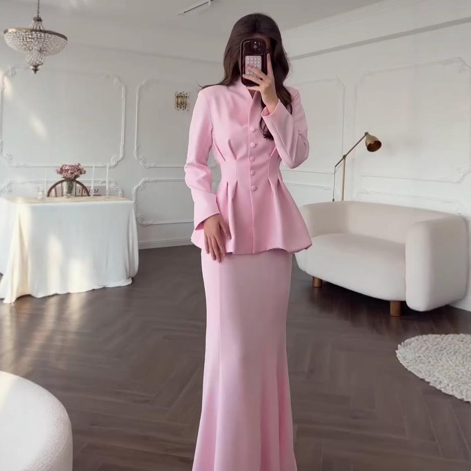 2025 Stylish European & American Women's Long Sleeve Buttoned Waist Slimming Dress