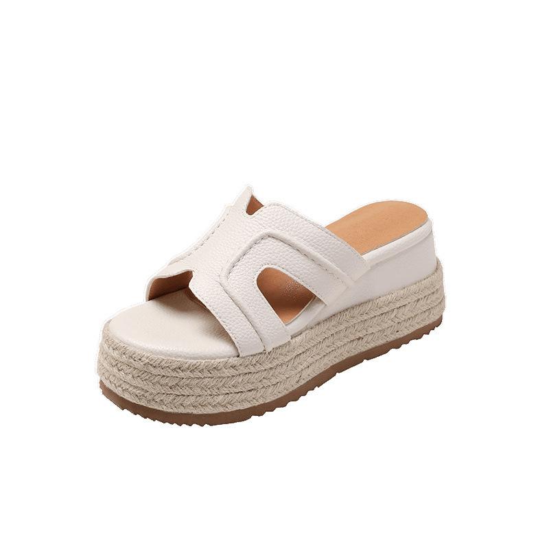 Summer new sandals women wear wedge heels slippers thick soles increase 7CM versatile sandals women's small size 3233 yards